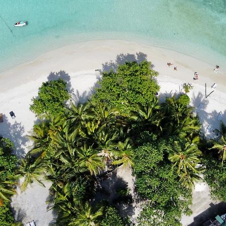 Iru Maldives Hotell Thulusdhoo Exteriör bild