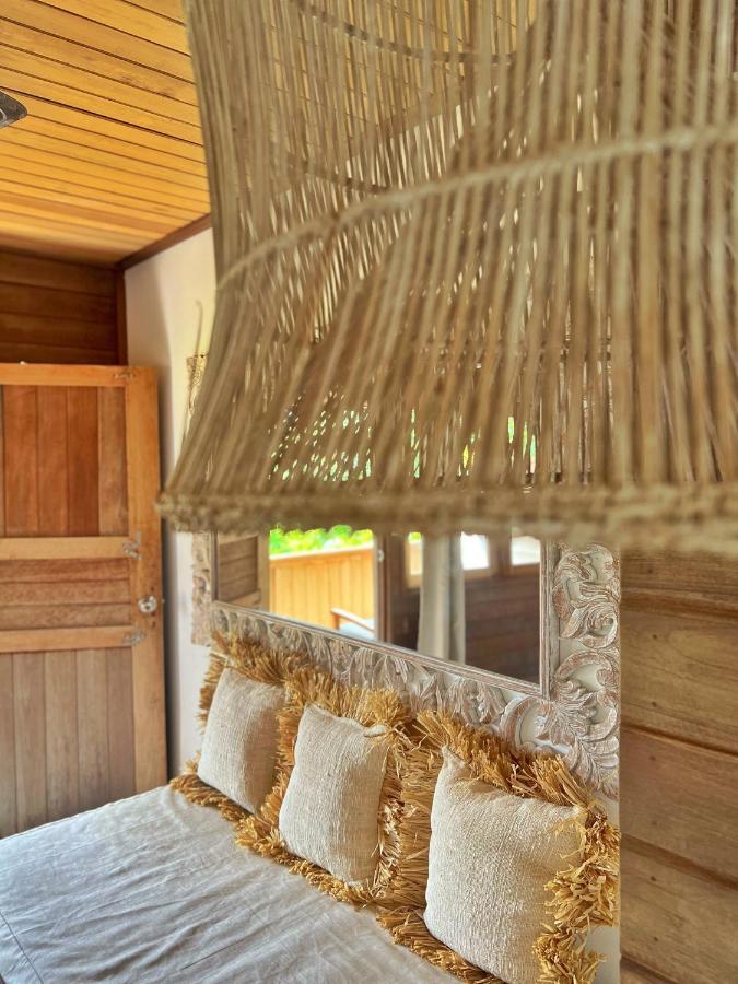 Iru Maldives Hotell Thulusdhoo Exteriör bild